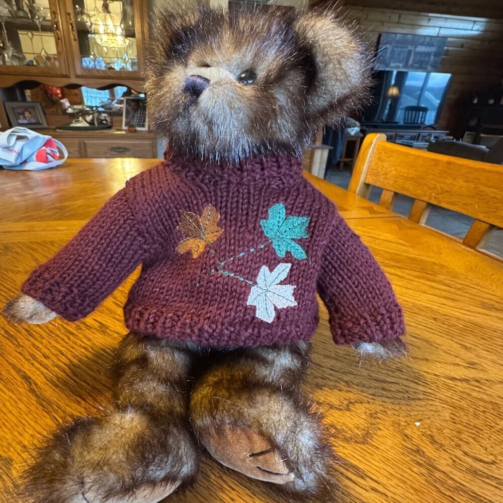 RARE FIND, VINTAGE Barrington Bear "Leif" #1449.